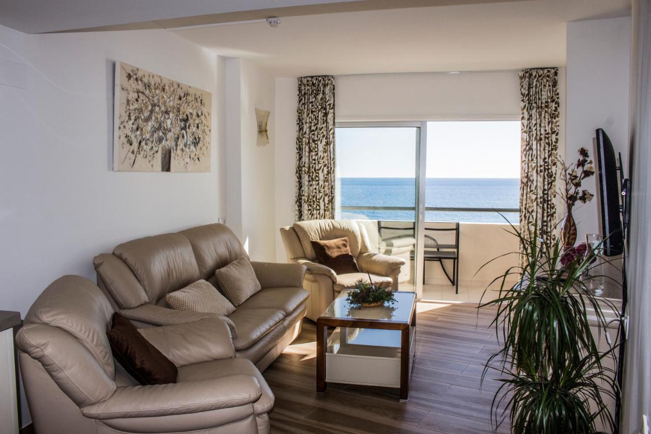 Beachfront In With Sea Views Apartment